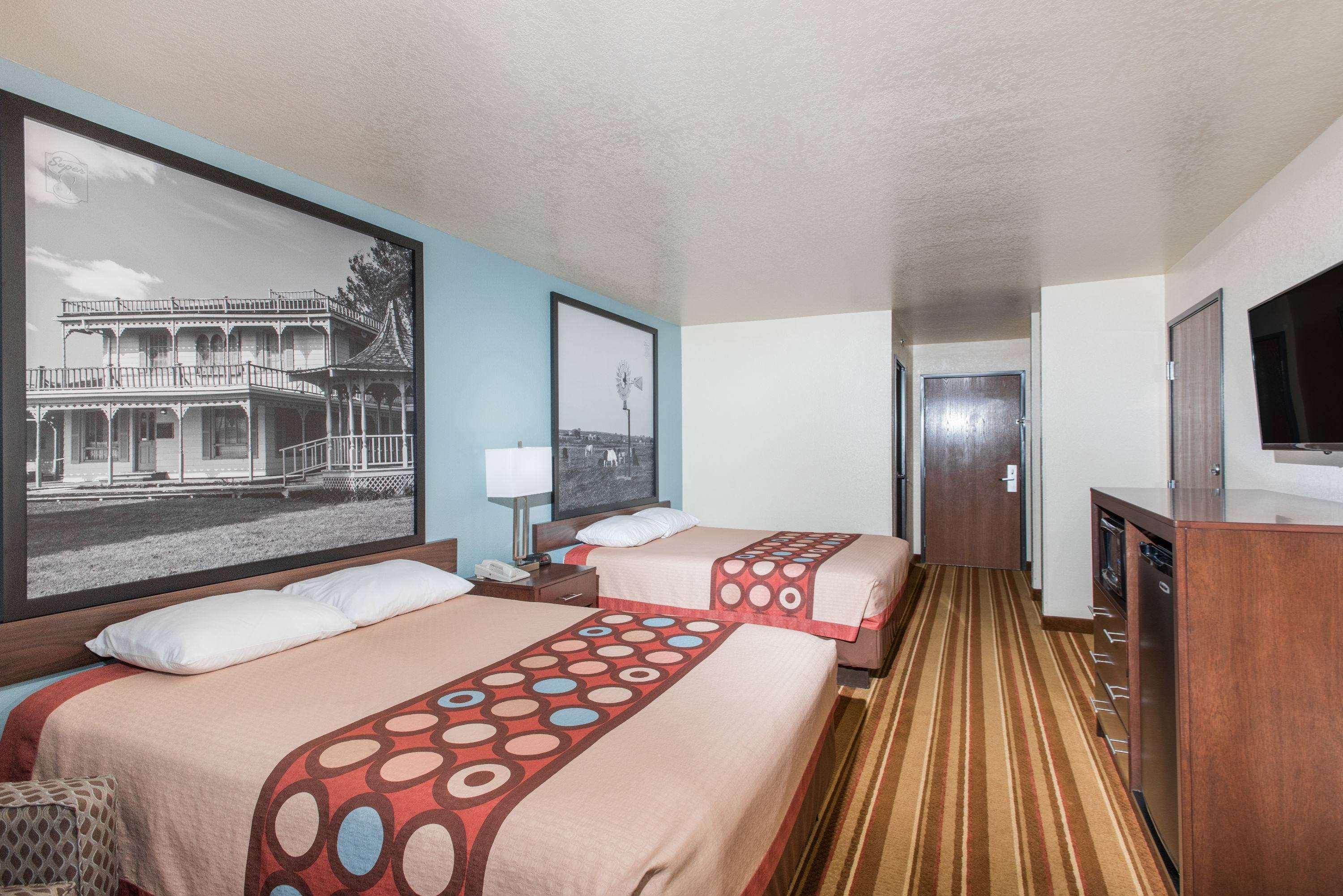 Super 8 By Wyndham Claremore Ok Kültér fotó