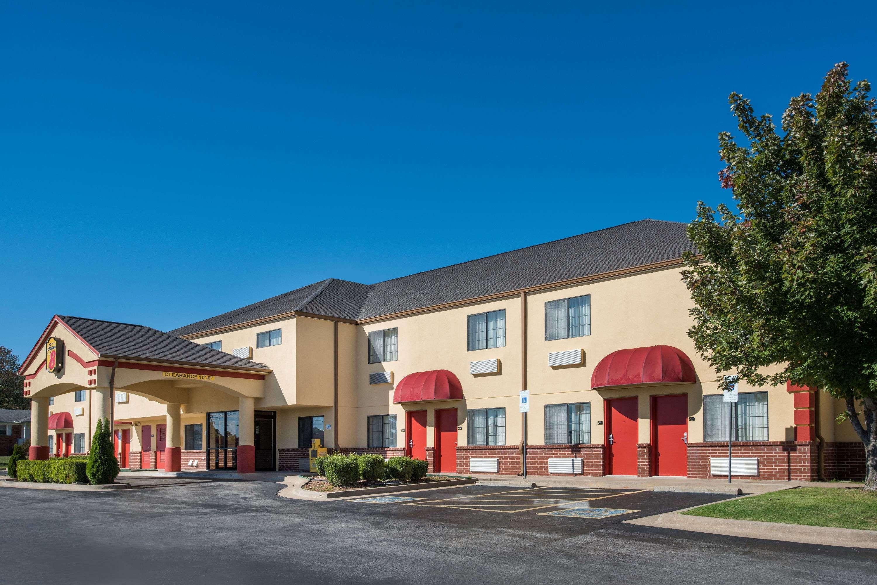 Super 8 By Wyndham Claremore Ok Kültér fotó