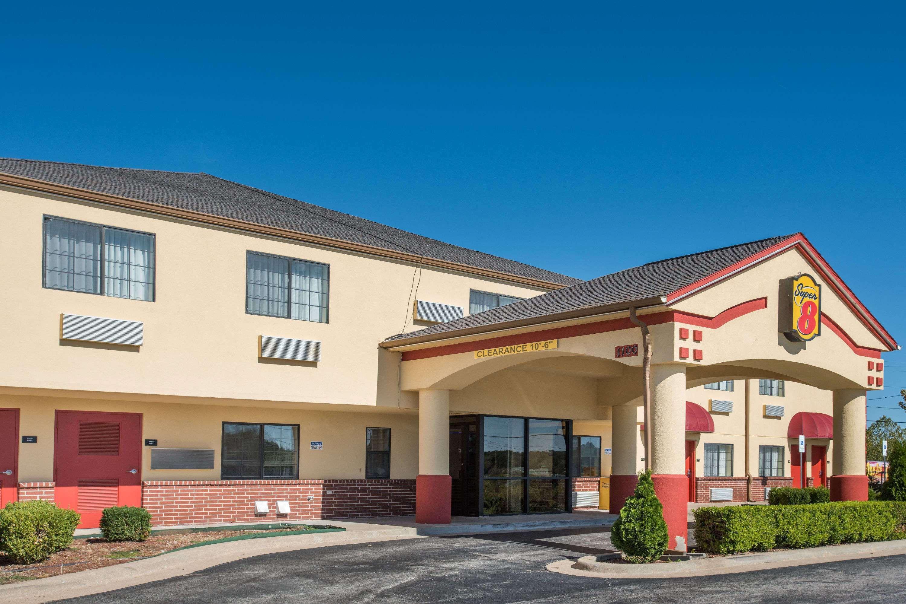 Super 8 By Wyndham Claremore Ok Kültér fotó