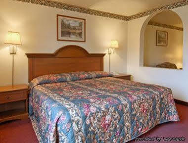 Super 8 By Wyndham Claremore Ok Kültér fotó